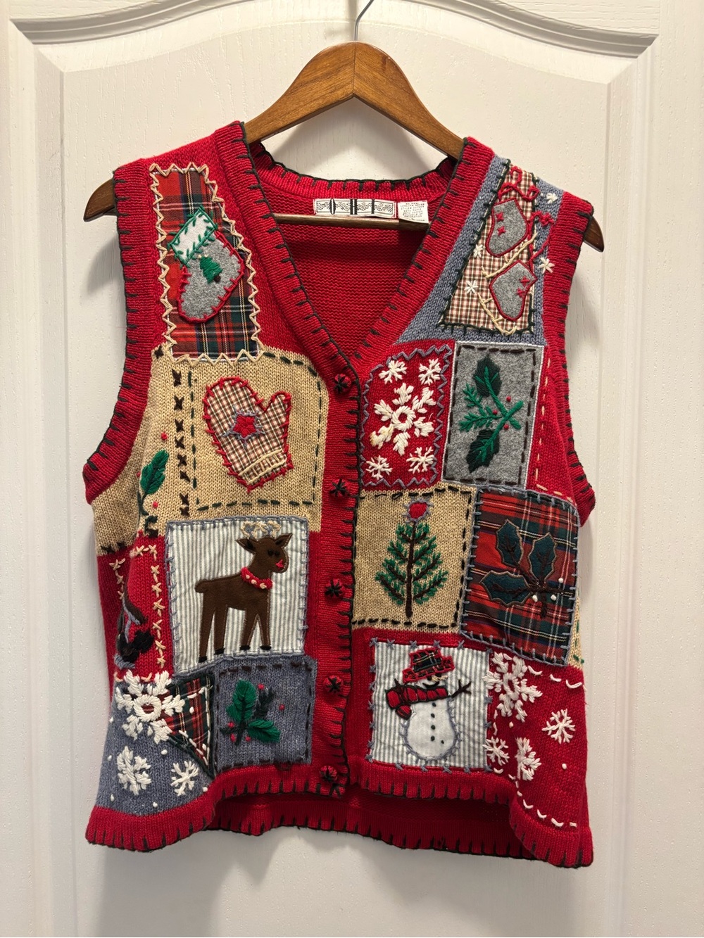 Vintage Christmas Patchwork V-Neck Sweater Vest L